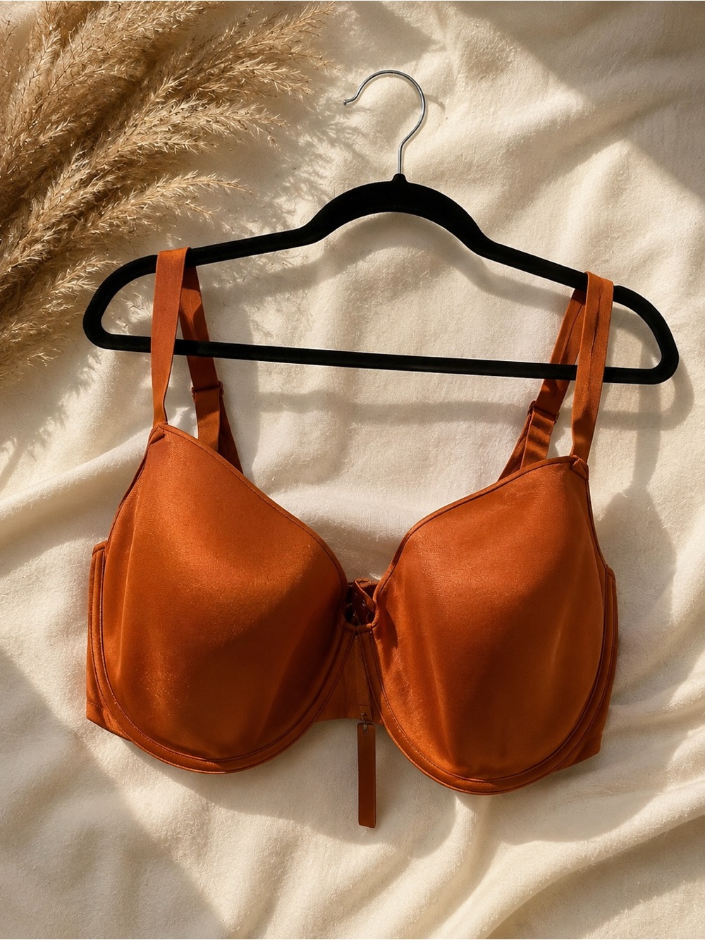 Skims 42H weightless Demi bra brand new with tags